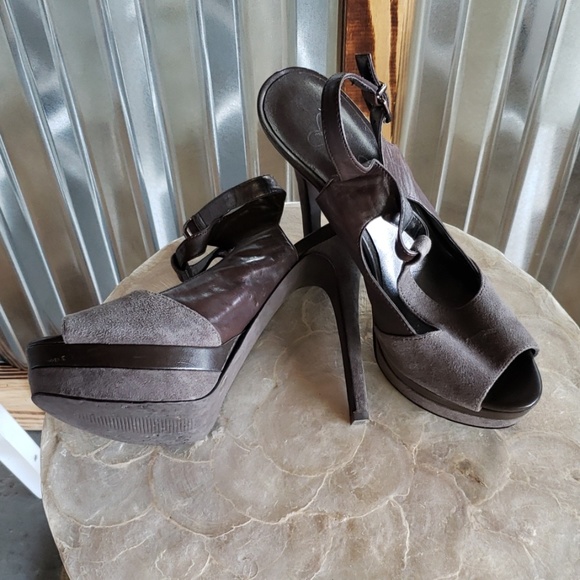 Shoes - Picture 2 of 4